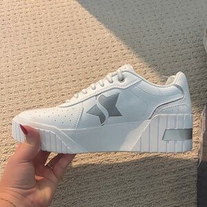 Skechers White and Silver Platform Sneakers